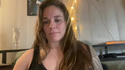 Snapshot of pantiesofthefae chatting on 4, 7, 2026 Pantiesofthefae online show from 4, 7, 2026