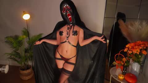 Kristina Kriss online show from 31, 10, 2025