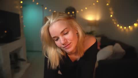 Snapshot of pantykrist chatting on 5, 3, 2026 Kristina Kriss online show from 5, 3, 2026