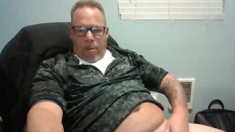 Snapshot of pantyslut50s chatting on 25, 11, 2025 daddyinpanties online show from 25, 11, 2025