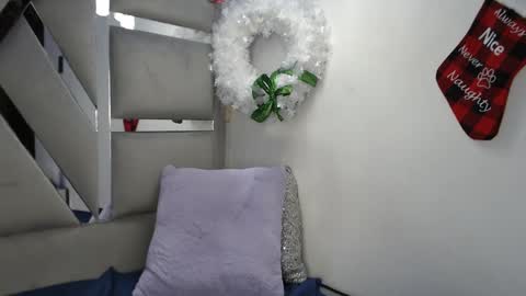 Paola Lyon online show from 6, 1, 2025