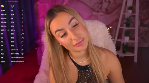 Lia online show from 3, 12, 2025