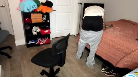  -- New Videos Down Below online show from 4, 12, 2025