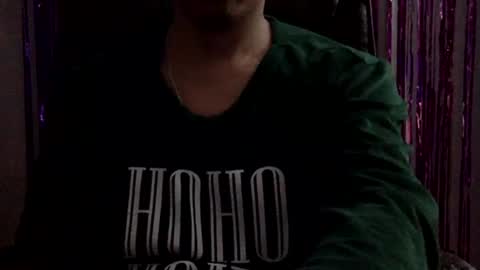 Snapshot of papy_dani33 chatting on 8, 2, 2025 papy_dani33 online show from 8, 2, 2025