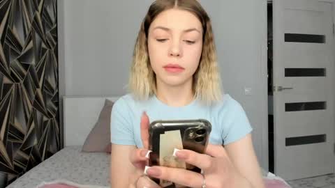 Snapshot of paradi_se chatting on 21, 4, 2026 Melena online show from 21, 4, 2026