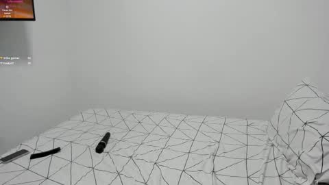 pareja_curiosa19 online show from 14, 11, 2025