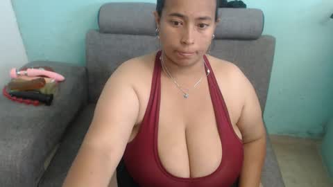 Snapshot of pareja_explosivasexx chatting on 5, 3, 2026 Luna online show from 5, 3, 2026