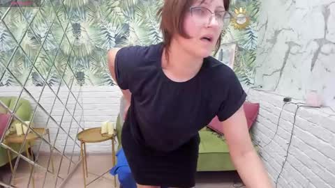 Paris online show from 9, 1, 2025