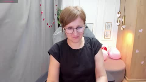 Paris online show from 18, 2, 2025