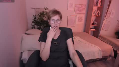 Snapshot of paris_cherry chatting on 19, 4, 2026 Paris online show from 19, 4, 2026
