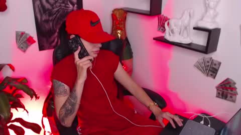 Snapshot of paris_dangelo chatting on 4, 12, 2024 Paris D angelo online show from 4, 12, 2024