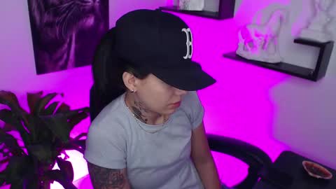 Snapshot of paris_dangelo chatting on 27, 2, 2025 Paris D angelo online show from 27, 2, 2025