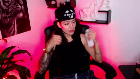 Snapshot of paris_dangelo chatting on 21, 4, 2026 Paris D angelo online show from 21, 4, 2026