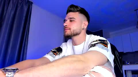 Snapshot of paris_lock chatting on 15, 2, 2025 Paris online show from 15, 2, 2025
