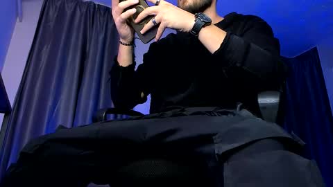 Snapshot of paris_lock chatting on 9, 9, 2025 Paris online show from 9, 9, 2025