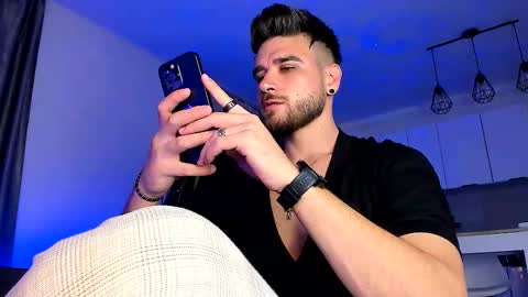 Snapshot of paris_lock chatting on 24, 9, 2025 Paris online show from 24, 9, 2025