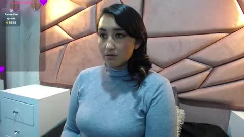 Snapshot of paris_love19 chatting on 2, 12, 2025 kitty online show from 2, 12, 2025