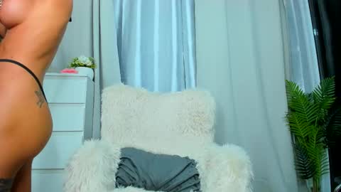 Snapshot of paris_x_hilton chatting on 11, 9, 2025 Paris online show from 11, 9, 2025