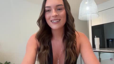 ParisBabyxox online show from 14, 9, 2025