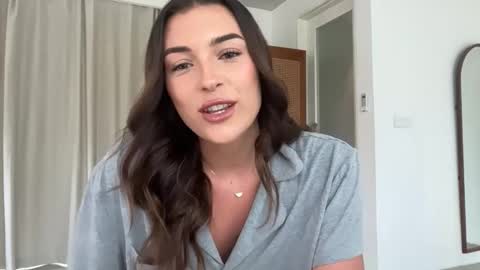 ParisBabyxox online show from 21, 10, 2025