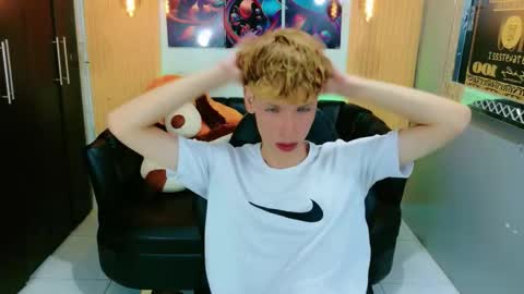 Snapshot of park_jimin1 chatting on 17, 9, 2025 park_jimin1 online show from 17, 9, 2025