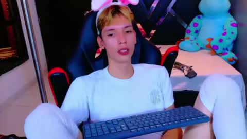 park_jimin1 online show from 5, 1, 2026