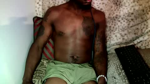 Snapshot of parlaytellio chatting on 1, 12, 2024 Parlay Tellio online show from 1, 12, 2024