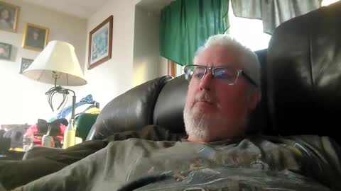 Snapshot of part86 chatting on 18, 10, 2025 part86 online show from 18, 10, 2025