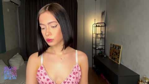 Snapshot of particiasinkovich chatting on 8, 4, 2026 Stacy online show from 8, 4, 2026