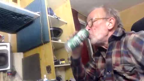 Snapshot of pascal88881 chatting on 8, 12, 2024 pascal88881 online show from 8, 12, 2024