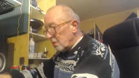 Snapshot of pascal88881 chatting on 2, 1, 2025 pascal88881 online show from 2, 1, 2025