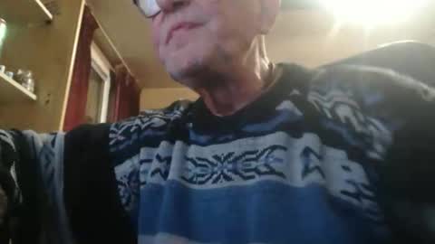 Snapshot of pascal88881 chatting on 17, 12, 2025 pascal88881 online show from 17, 12, 2025