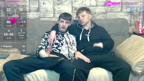 Max tall dark-haired guy with tattoos and Phil blond-haired online show from 20, 5, 2026