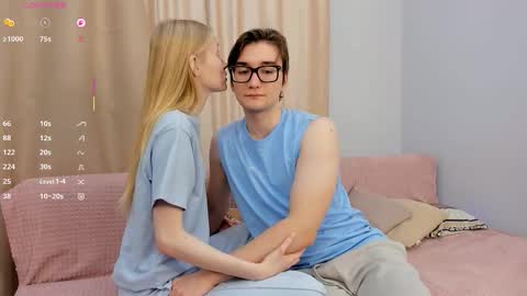 Snapshot of passionbond chatting on 20, 10, 2025 We Katrin and Moris online show from 20, 10, 2025