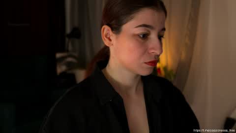 Snapshot of passionessa chatting on 1, 4, 2026 Call me Miss Alice Careful Passion Queen online show from 1, 4, 2026