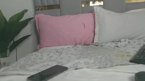 Snapshot of patie256 chatting on 23, 3, 2026 penny jagens online show from 23, 3, 2026