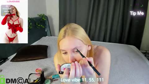 Snapshot of patr1cia_hart chatting on 4, 11, 2025 patr1cia_hart online show from 4, 11, 2025