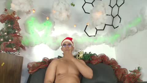 Snapshot of patrick_rose_ chatting on 20, 12, 2024 Patrick Rose online show from 20, 12, 2024