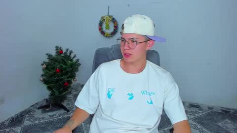Snapshot of patrik027 chatting on 7, 1, 2025 .... online show from 7, 1, 2025