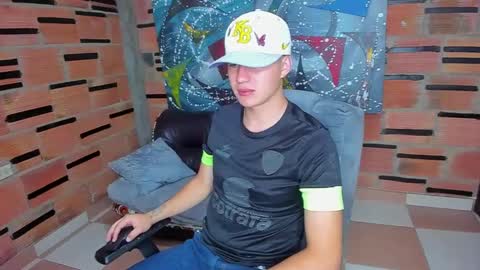 Snapshot of patrik027 chatting on 1, 2, 2025 .... online show from 1, 2, 2025