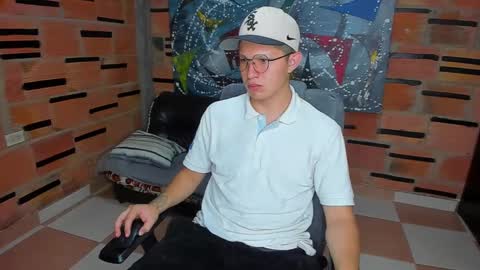 Snapshot of patrik027 chatting on 11, 2, 2025 .... online show from 11, 2, 2025