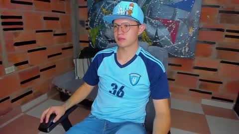 Snapshot of patrik027 chatting on 14, 2, 2025 .... online show from 14, 2, 2025