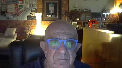 Snapshot of patvac chatting on 7, 4, 2026 patvac online show from 7, 4, 2026
