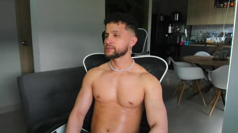 Snapshot of paul_reyborg chatting on 24, 4, 2026 Paul online show from 24, 4, 2026