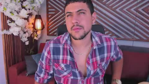 Paul Rivera online show from 22, 11, 2025