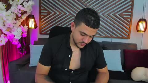 Snapshot of paul_rivera chatting on 10, 5, 2026 Paul Rivera online show from 10, 5, 2026