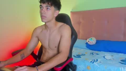 Snapshot of paul_sexycock chatting on 28, 1, 2025 paul_sexycock online show from 28, 1, 2025