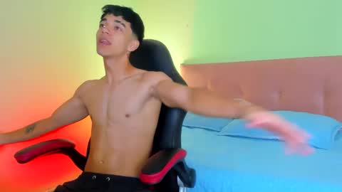 Snapshot of paul_sexycock chatting on 1, 2, 2025 paul_sexycock online show from 1, 2, 2025