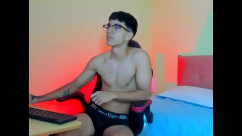 Snapshot of paul_sexycock chatting on 11, 2, 2025 paul_sexycock online show from 11, 2, 2025