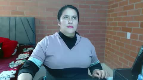 Snapshot of paula__117 chatting on 8, 4, 2026 paula__117 online show from 8, 4, 2026